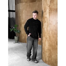 Светр плюш чорний